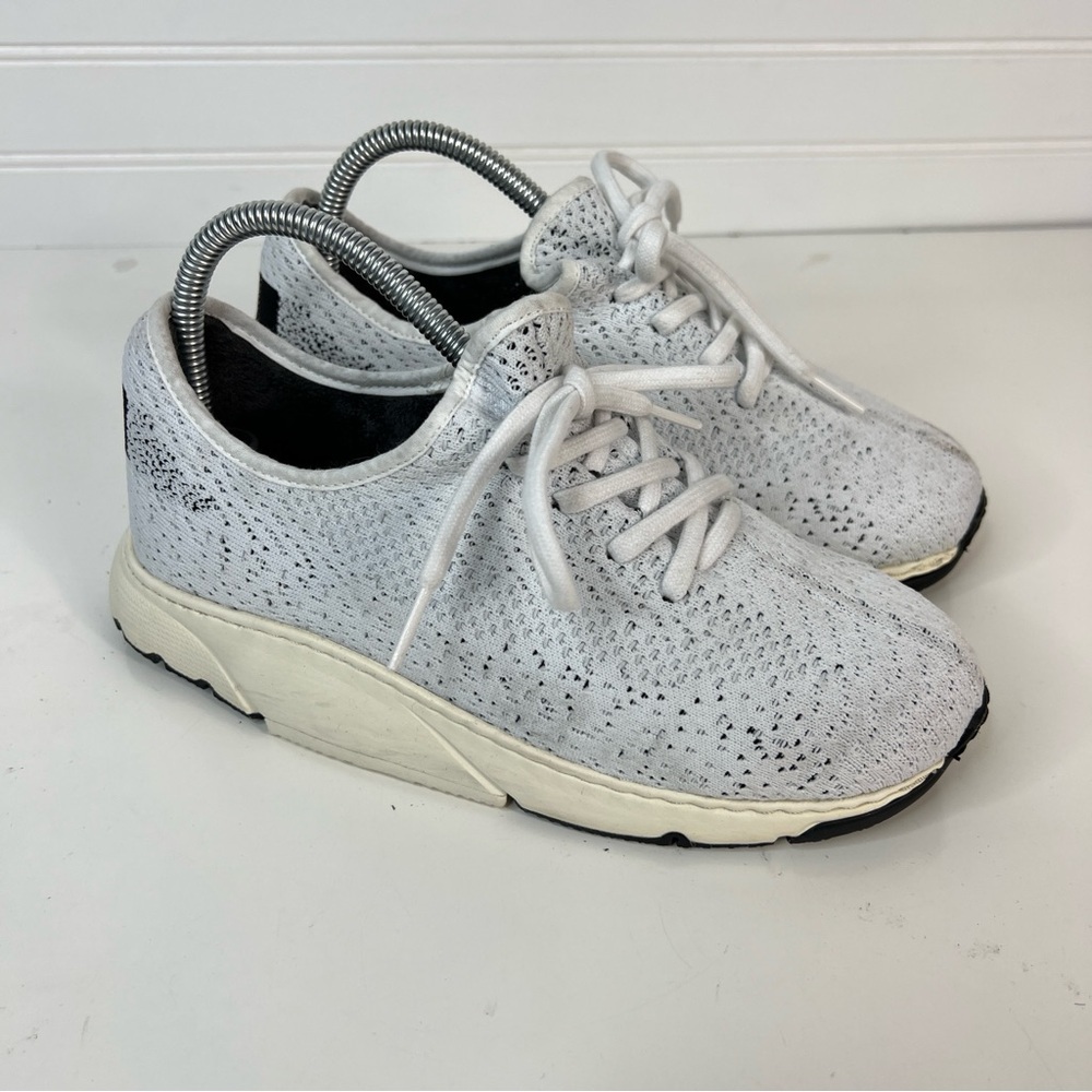 Axis Balance Shoes White Women’s Size 5  36 EU Style A112019
